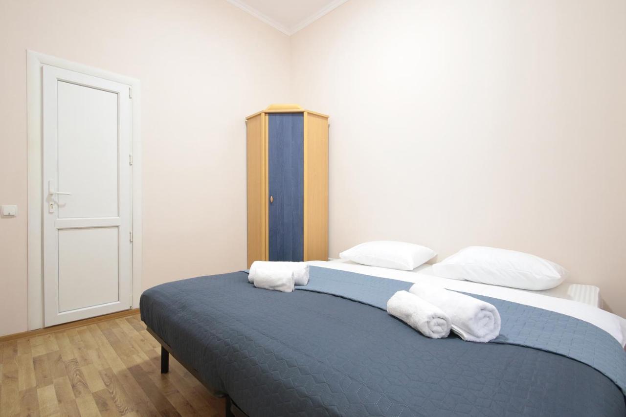 Deluxe Apartments 1326 Lviv Ngoại thất bức ảnh