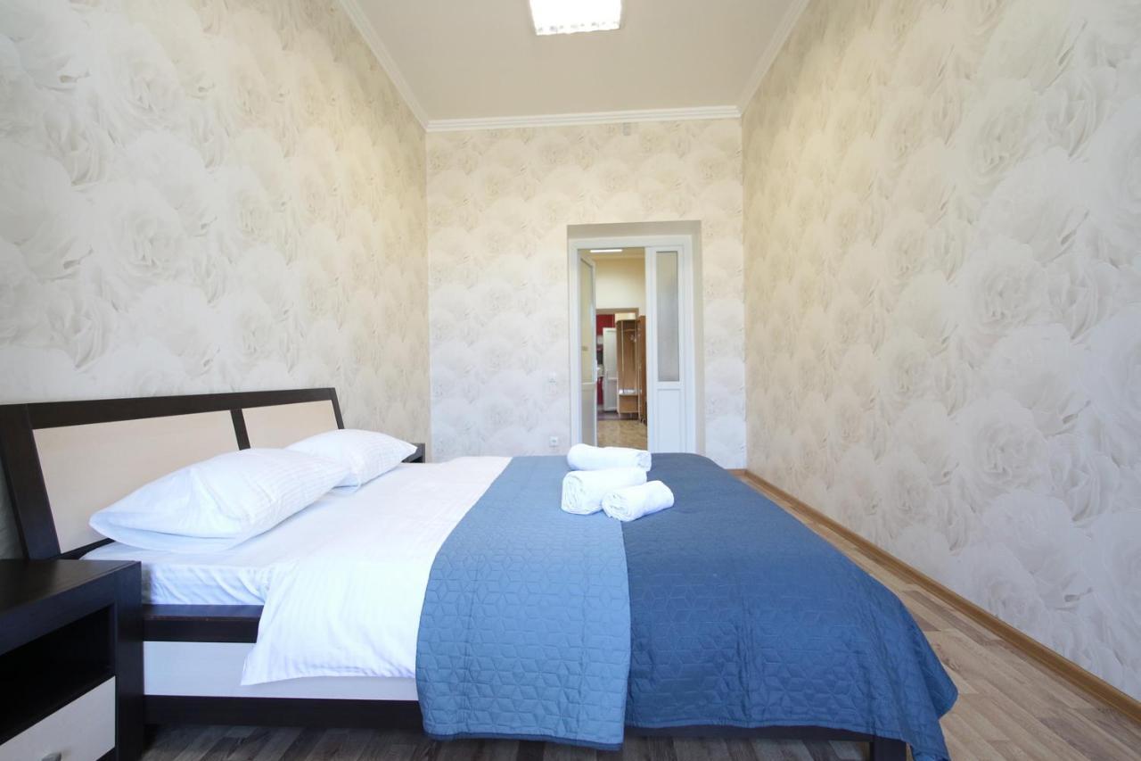 Deluxe Apartments 1326 Lviv Ngoại thất bức ảnh